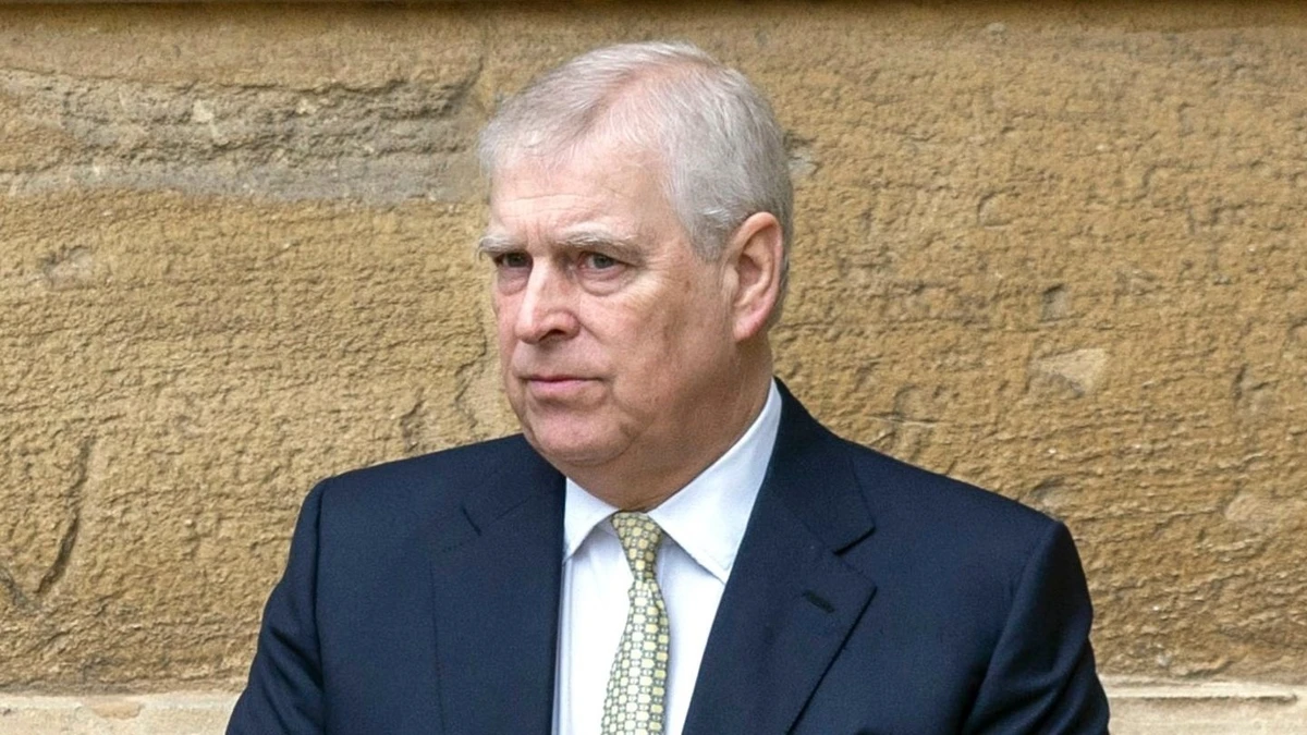 Ex-príncipe Andrew foi preso nesta quinta-feira (19) por Reprodução