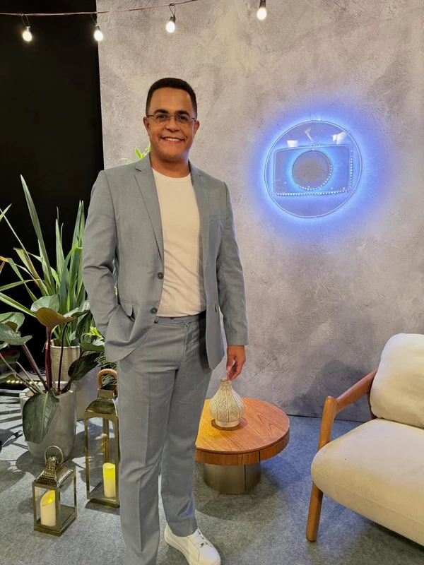 Marcelo Pereira, âncora do Bom Dia São Paulo por Reprodução/Instagram