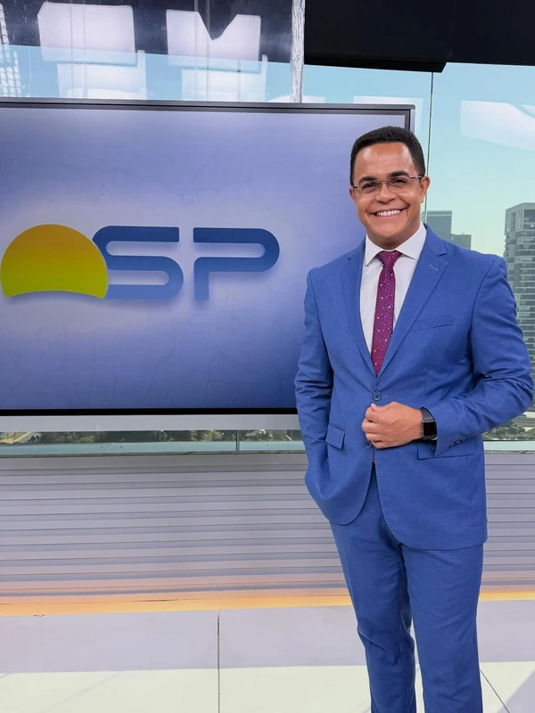Marcelo Pereira, âncora do Bom Dia São Paulo por Reprodução/Instagram
