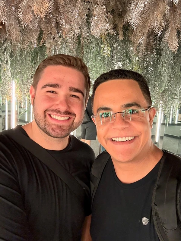 Marcelo Pereira e o dentista Lourenço Albarello por Reprodução/Instagram