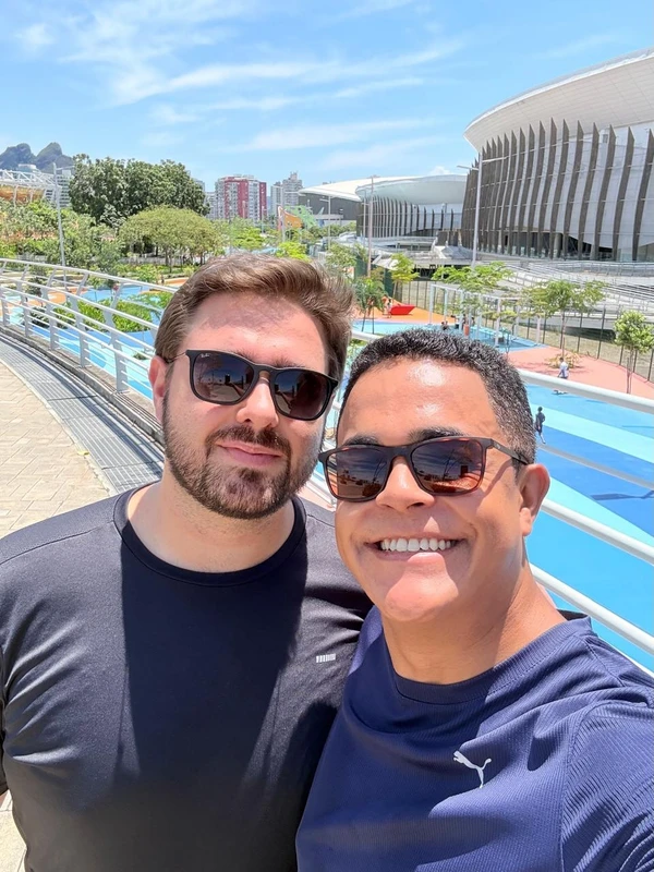 Marcelo Pereira e o dentista Lourenço Albarello por Reprodução/Instagram