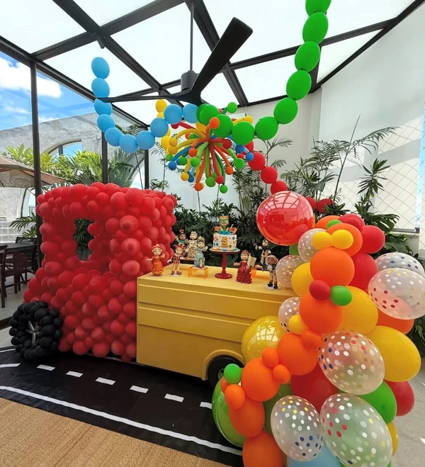 Registros da comemoração de 5 meses de Bento, filho de Thiaguinho e Carol Peixinho por Reprodução/ Instagram