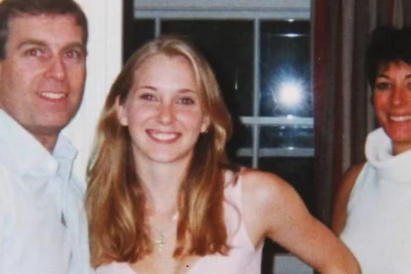 Virginia Giuffre éacusava o Príncipe Andrew de abuso sexual 