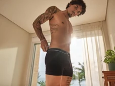 Imagem - Gabriel Medina posa de cueca e sobe temperatura nas redes; veja fotos