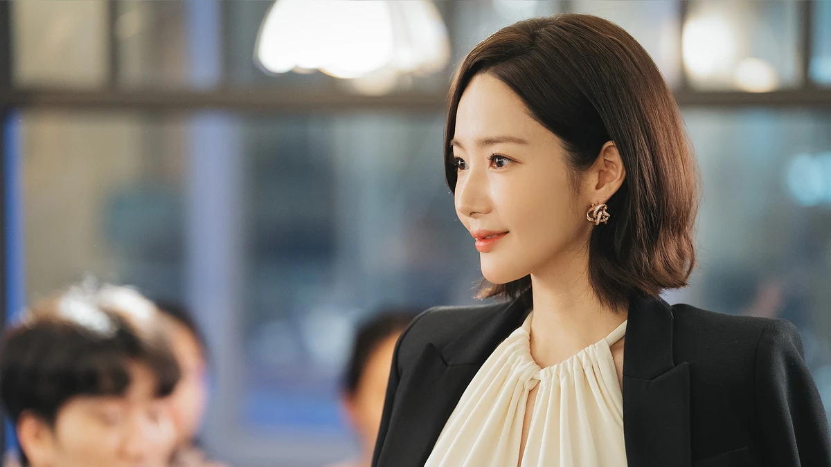 Park Min-young em A Esposa do Meu Marido por Reprodução/Redes Sociais