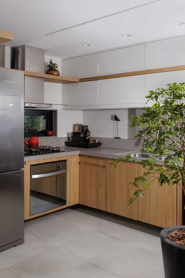 Com piscina na cobertura e décor brutalista, o tríplex de Igor Cosso e Heron Leal chama atenção em Ipanema por Gustavo Bresciani/Divulgação