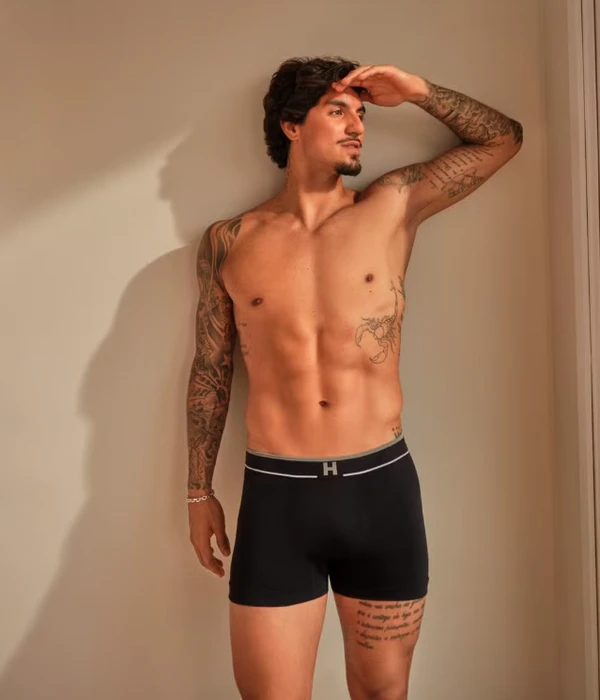 Gabriel Medina em ensaio fotográfico sensual por Reprodução | Hope