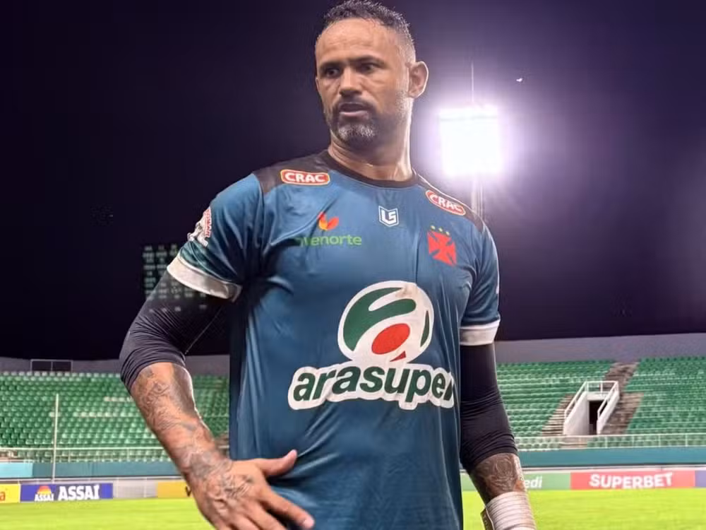 Goleiro Bruno agora joga no Vasco do Acre por Rede Amazônica