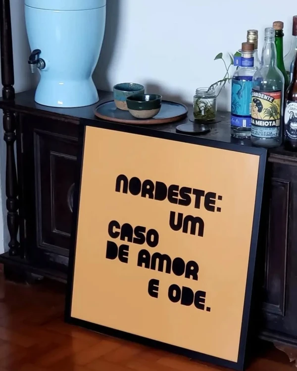 Tiago West e suas obras por Reprodução/ Redes sociais