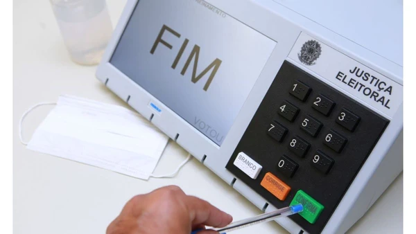 Urna Eletrônica: Como funciona a conferência do Boletim de Urna com os votos físicos na auditoria por Antonio Augusto, Agência Brasil