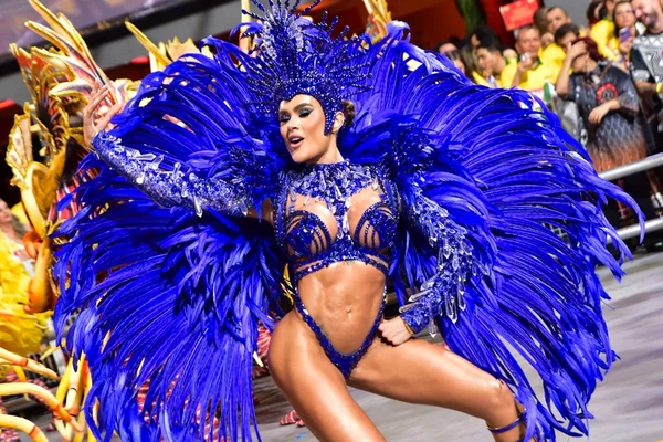 Natacha Horana, musa da Gaviões da Fiel por Natália Rampinelli/Agnews