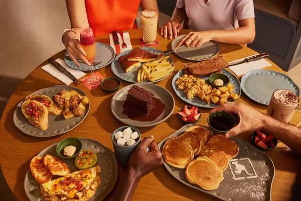 Outback lança menu de café da manhã por Divulgação