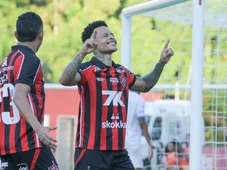Imagem - Vitória vence Galícia por 3x0 no Barradão e vai jogar semifinal do Baianão em casa