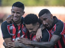 Imagem - Vitória se movimenta no mercado para fechar primeira janela de transferências