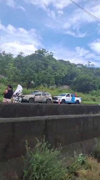 Acidente envolvendo 13 veículos deixa seis pessoas feridas na BR 324; trecho foi interditado por Reprodução