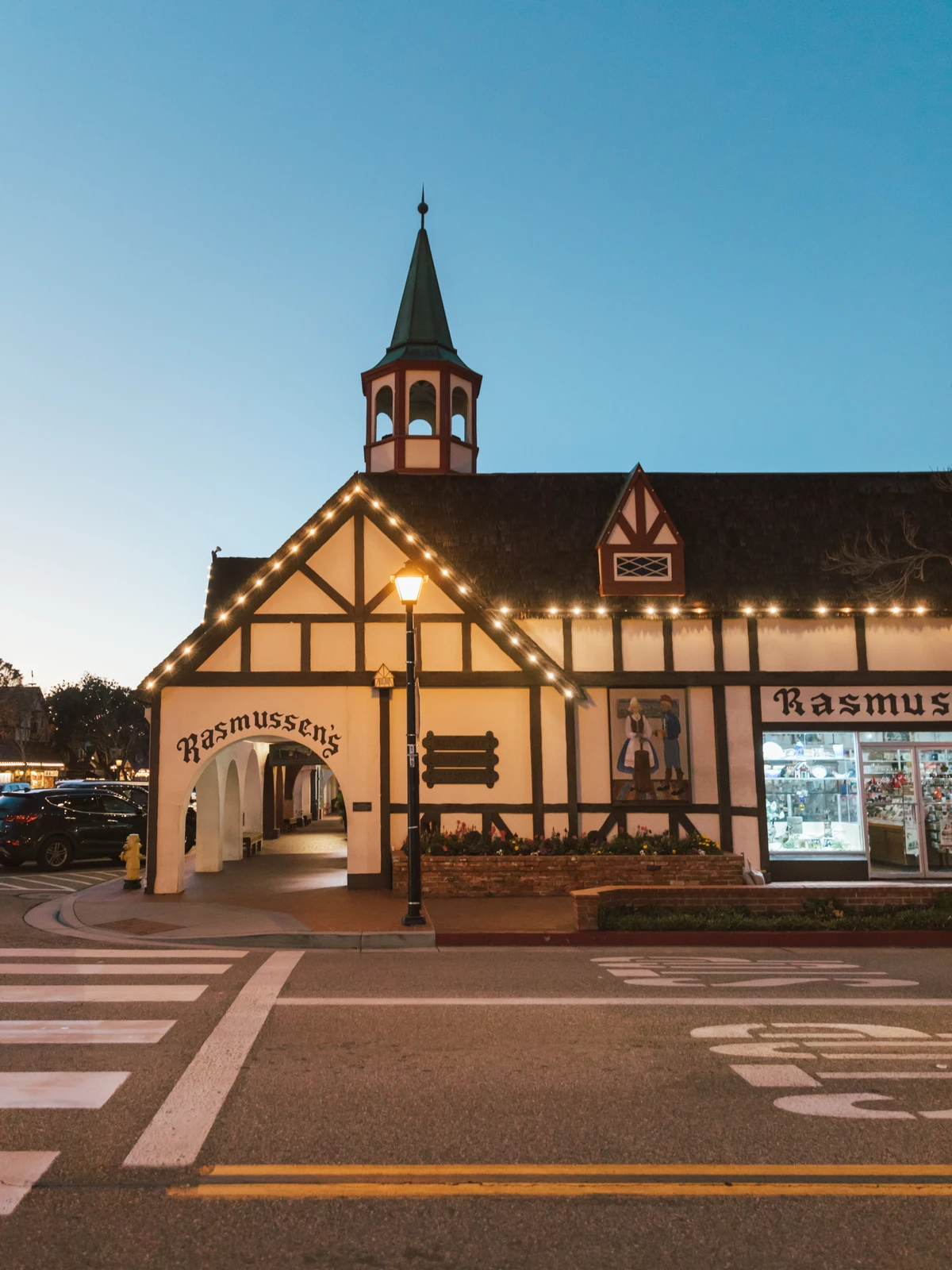 Solvang é uma cidade dinamarquesa nos Estados Unidos por Divulgação