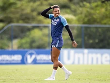 Imagem - Lateral vai passar por cirurgia e desfalca o Bahia na Libertadores