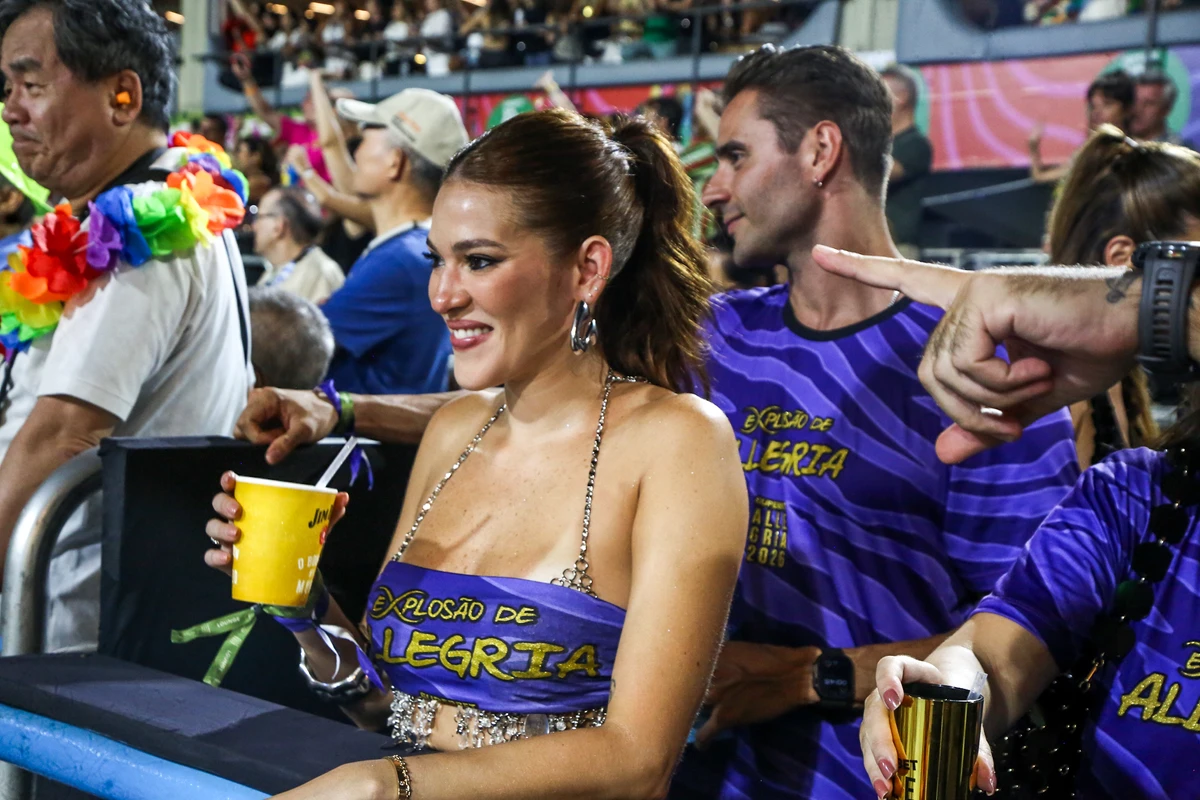 Ana Clara e Felipe Aranda no Desfile das Campeãs na Sapucaí por Dilson Silva/AgNews