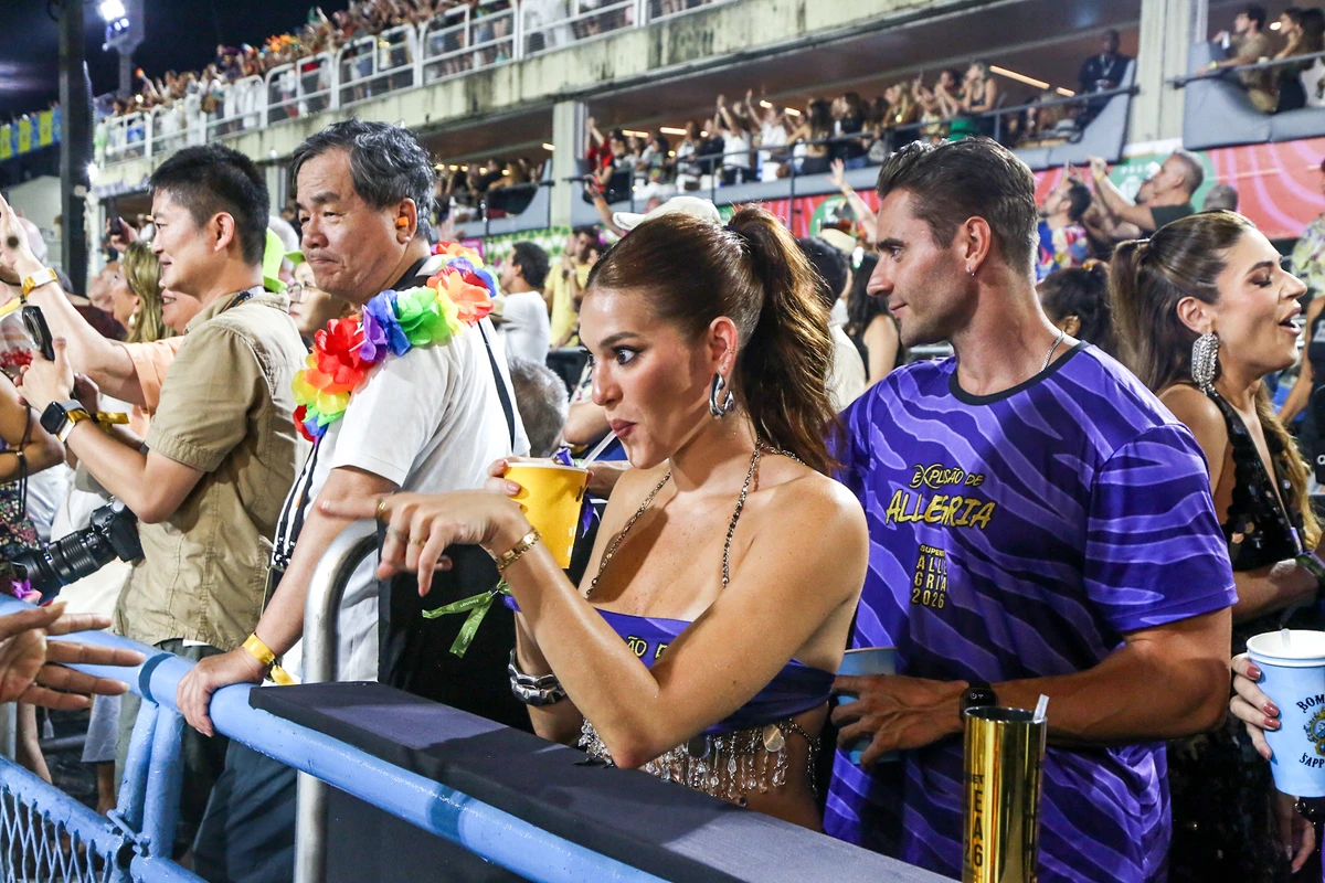 Ana Clara e Felipe Aranda no Desfile das Campeãs na Sapucaí por Dilson Silva/AgNews