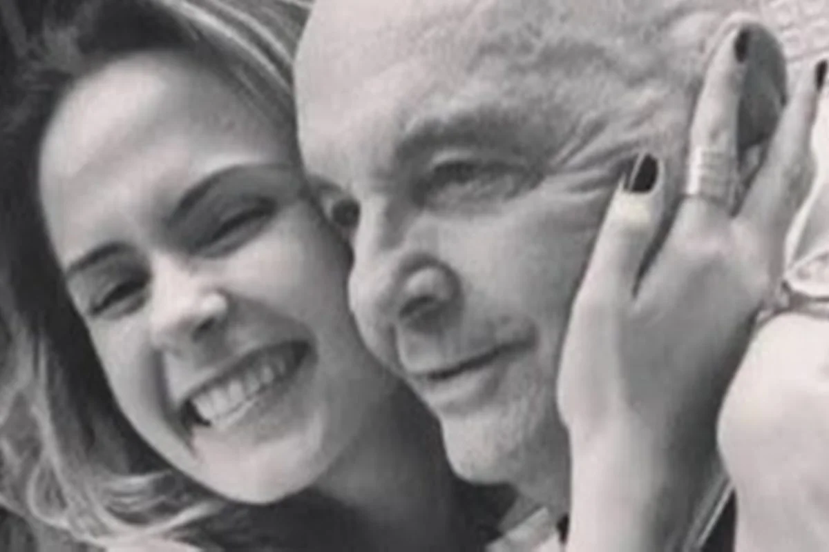 Ana Paula Renault ao lado do pai, Gerardo Renault por Reprodução