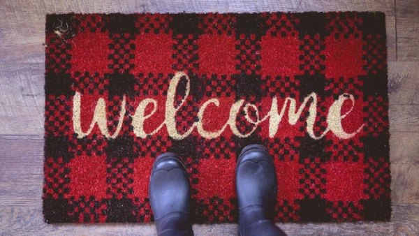 Design aposta em sistemas por etapas que reduzem resíduos e ajudam a manter o interior mais protegido