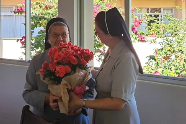 Irmã Nadia Gavasnki foi morta dentro do convento por Reprodução