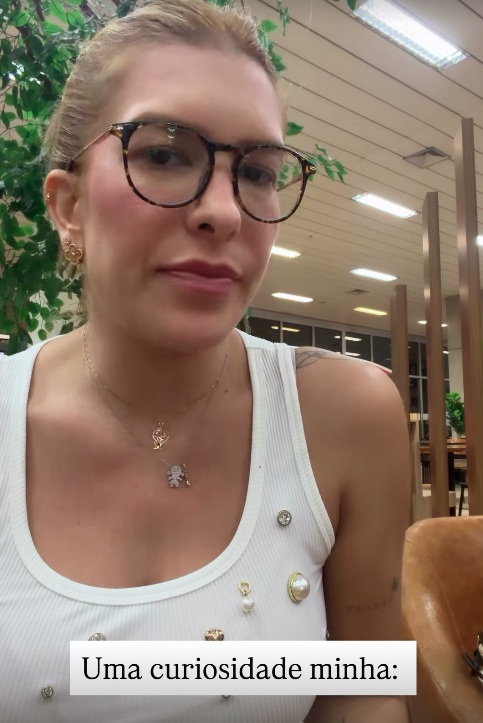 Lore Improta e o Big Mac por Reprodução/Instagram