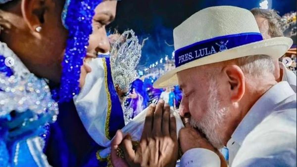 Lula na Marquês de Sapucaí, no Rio. por Foto: Ricardo Stuckert