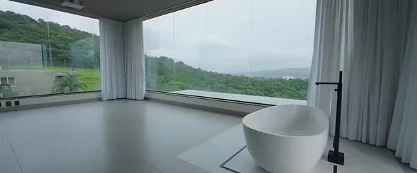 Mansão de Maíra Cardi e Thiago Nigro por Reprodução