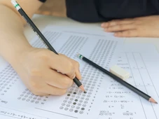 Imagem - Câmara abre concurso com vagas imediatas e salários de até R$ 8,5 mil