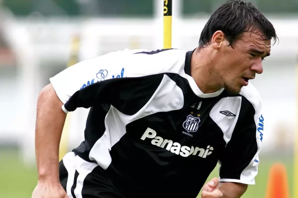 Julio César Manzur pelo Santos