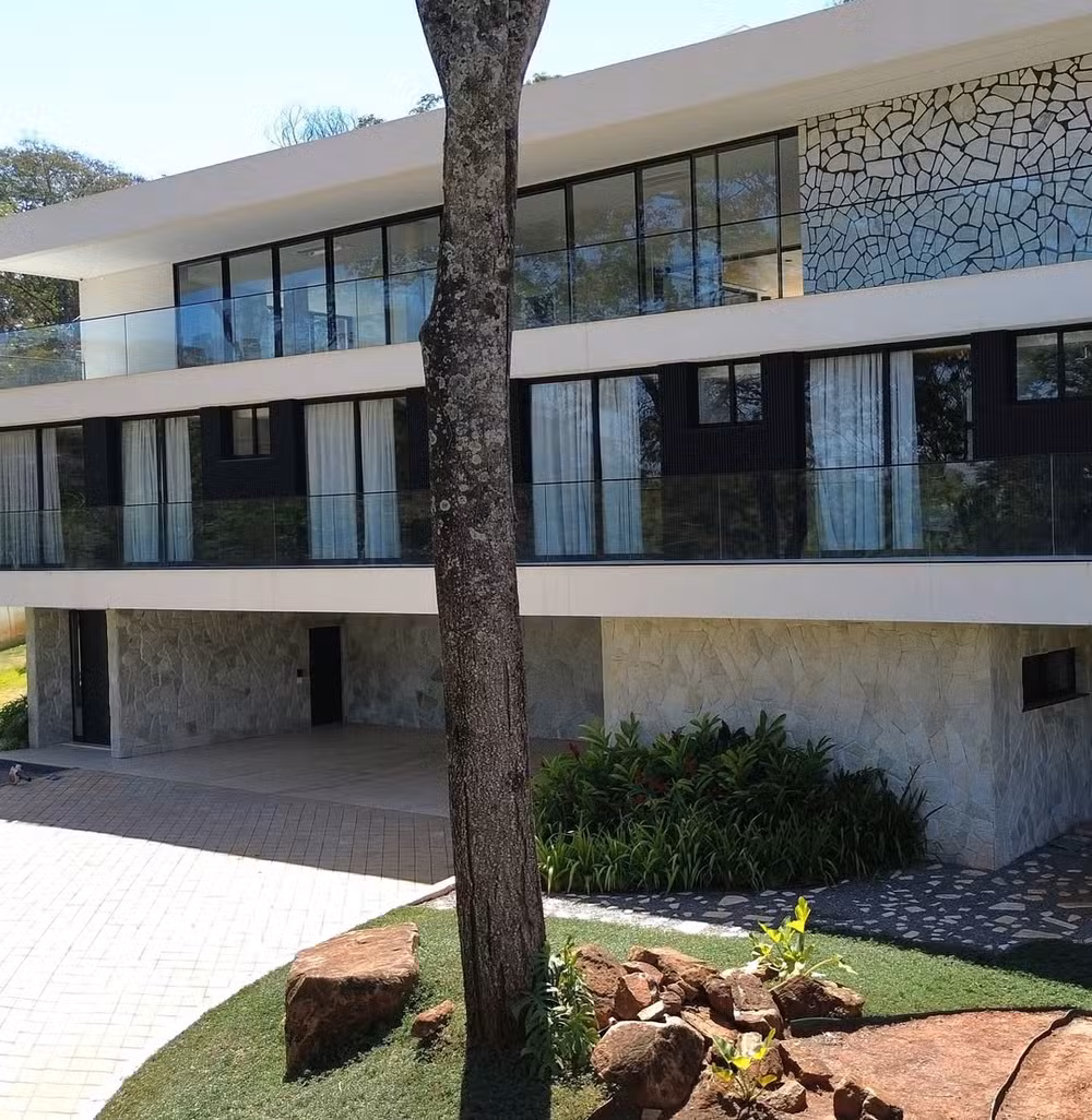 Mansão onde Zé Felipe morava por Reprodução