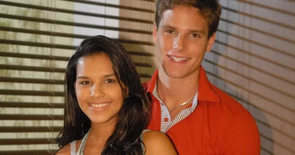 Mariana Rios e Jonatas Faro formaram um casal em Malhação (2007 a 2009) por Divulgação/Globo