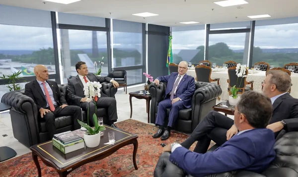 Reunião para debater penduricalhos foi realizada em Brasília