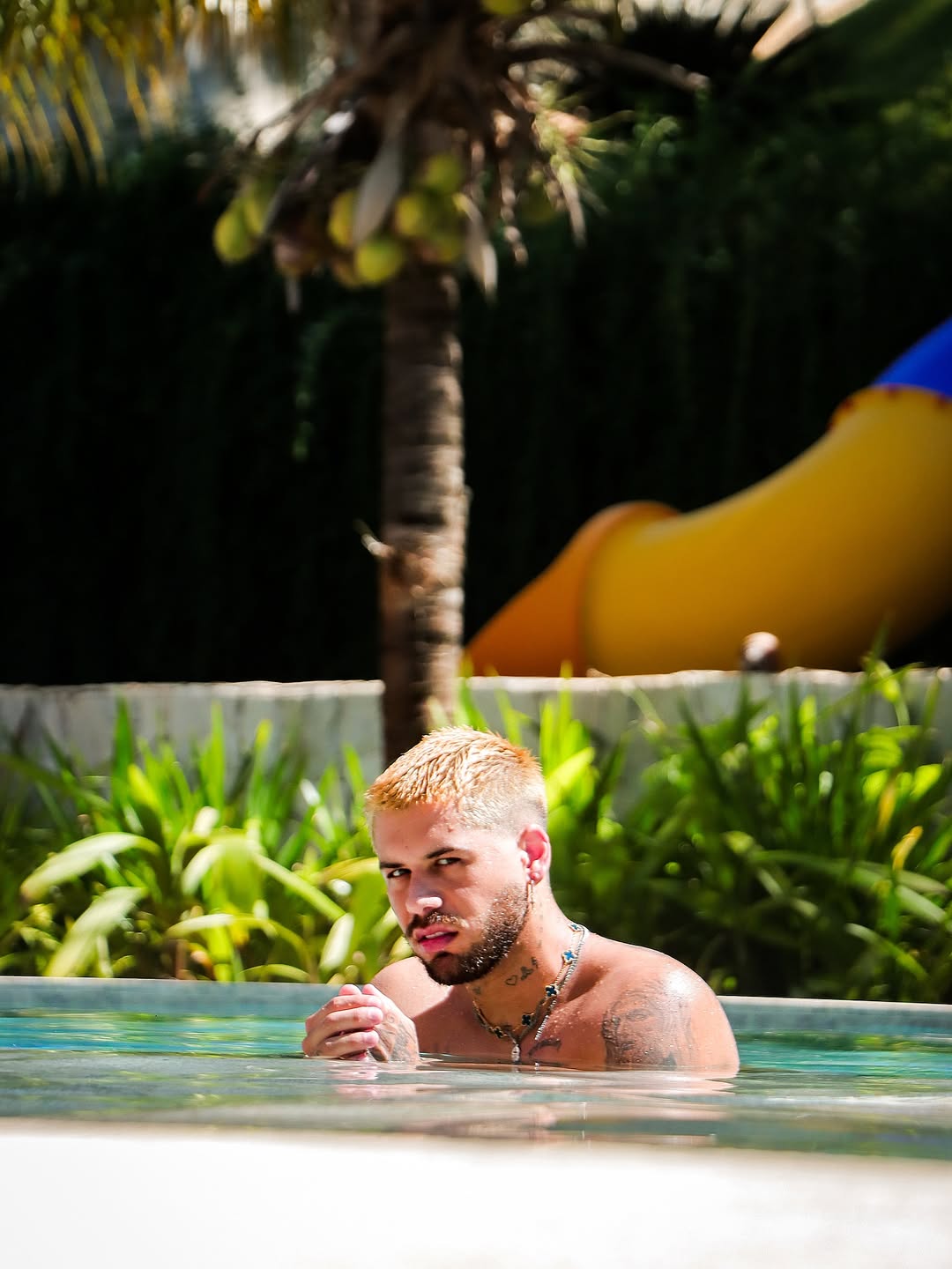 Zé Felipe na mansão em Goiânia por Reprodução/Instagram