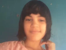 Imagem - Amarrada com fio elétrico: menina de 16 anos morre após meses de maus-tratos e a família é presa