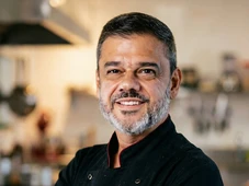 Imagem - Aulão Salgadinho Irresistível: aprenda a fazer salgados sem glúten com gosto de infância