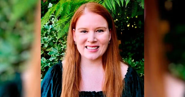 A psicóloga e assitente social Katherine Short, filha do comediante Martin Short por Reprodução