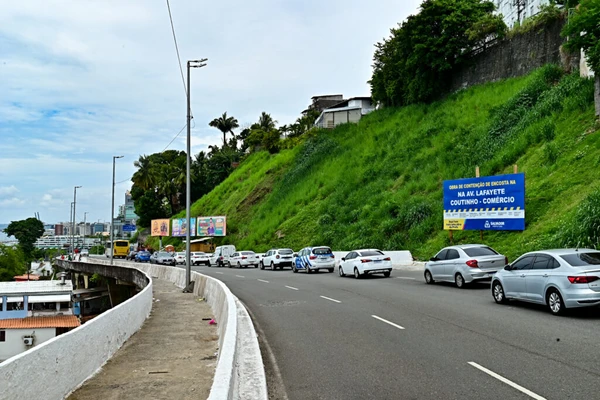 Avenida Contorno por Jefferson Peixoto / Secom PMS