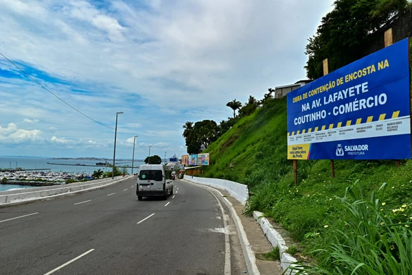 Avenida Contorno por Jefferson Peixoto / Secom PMS