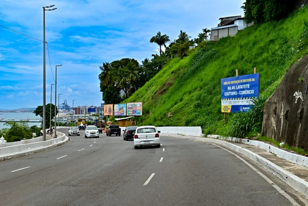 Avenida Contorno por Jefferson Peixoto / Secom PMS