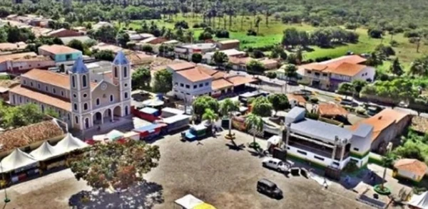 Buritirama registrou 3.467 raios por Divulgação