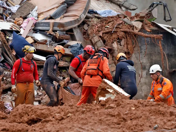 Chuvas causaram deslizamentos e mortes em Juiz de Fora por Tânia Rêgo/Agência Brasil