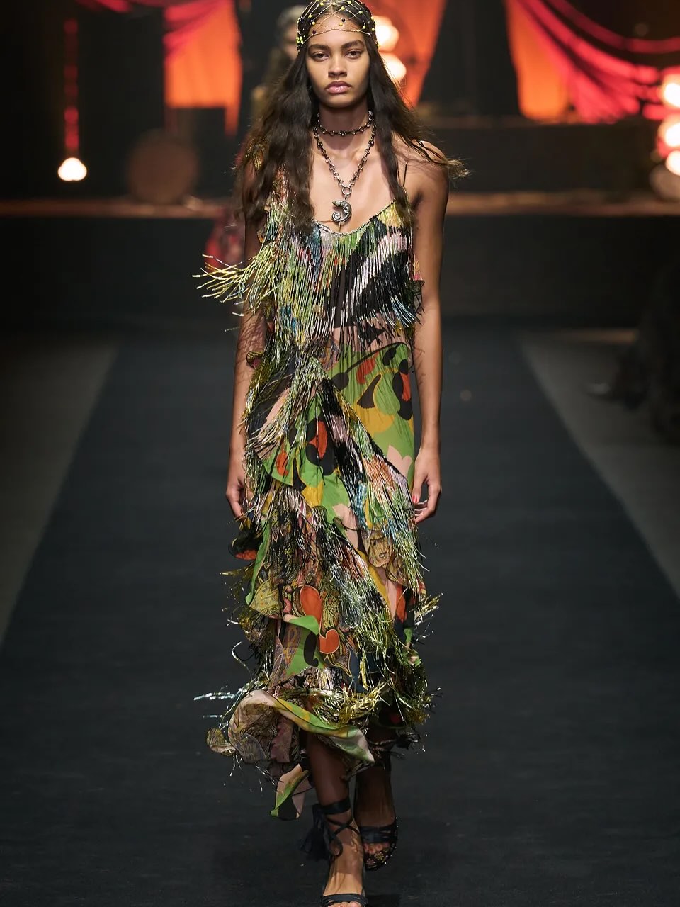 Iasmin Reis para Etro por Reprodução/redes sociais