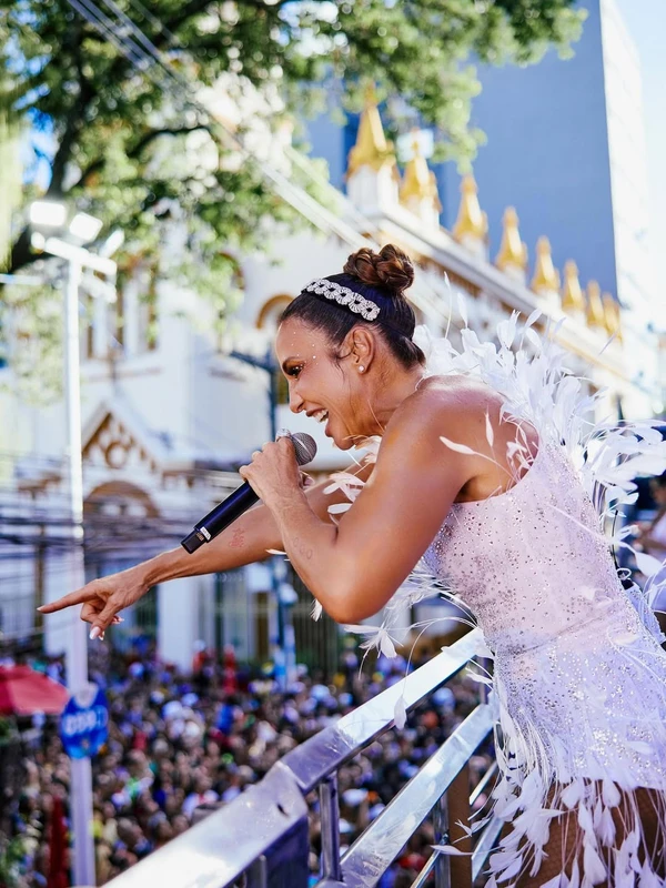 Ivete Sangalo no Carnaval de Salvador 2026 por Rafa Mattei/Reprodução/Instagram