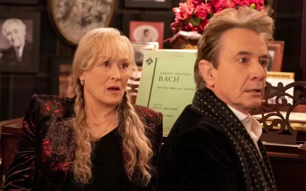 Meryl Streep e Martin Short na série 'Only Murders in the Building' por Divulgação