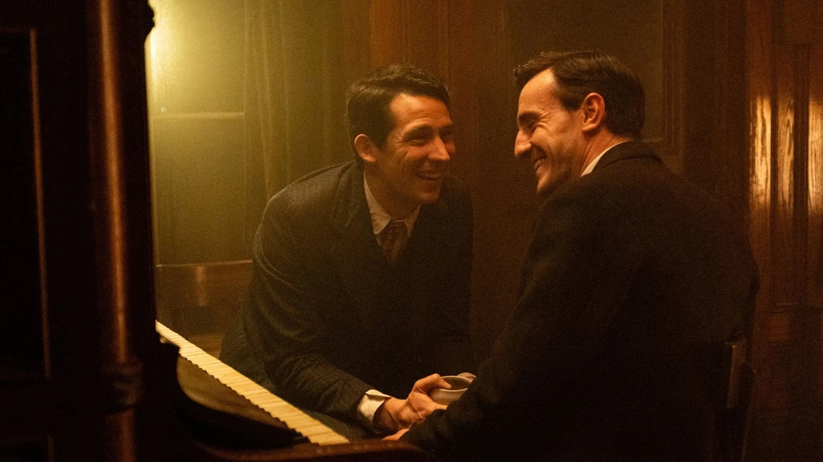 Paul Mescal e Josh O'Connor em A História do Som por divulgação