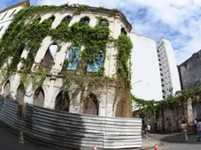 Imagem - Decreto autoriza posse de 36 imóveis abandonados no Comércio