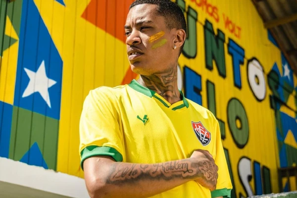 Camisa do Vitória em comemoração à Copa do Mundo em 2022