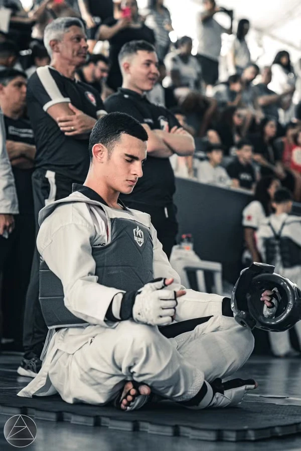 Cauã Batista por Divulgação